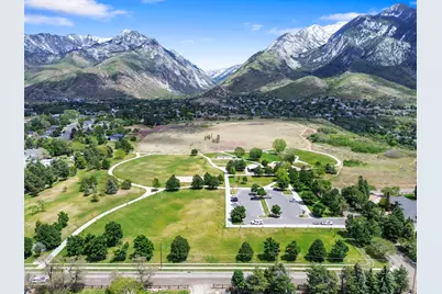 9970 S Summit View Dr E, Sandy, UT 84092 - Photo 4