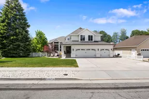 9970 S Summit View Dr E, Sandy, UT 84092 - Photo 2