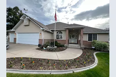 235 Buckingham Dr, Providence, UT 84332 - Photo 2