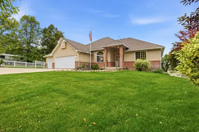 235 Buckingham Dr, Providence, UT 84332 - Photo 2