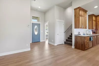 1088 E 200 N, Hyde Park, UT 84318 - Photo 4