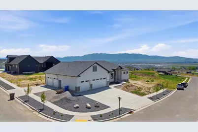 1088 E 200 N, Hyde Park, UT 84318 - Photo 32