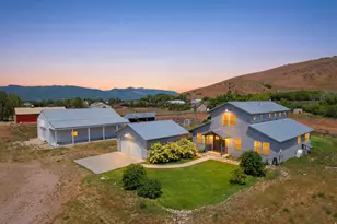 9664 E 400 S, Huntsville, UT 84317 - Photo 2