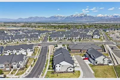 4463 W Watchmen Way S #1307, Herriman, UT 84096 - Photo 38