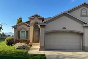 209 Edgewood Cir, North Salt Lake, UT 84054 - Photo 2