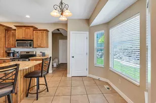 6957 N Comanche St, Eagle Mountain, UT 84005 - Photo 10