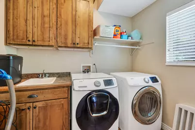 6957 N Comanche St, Eagle Mountain, UT 84005 - Photo 16
