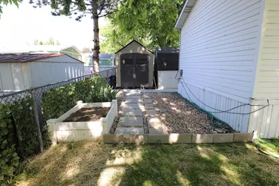 247 Hidden Dr, Sandy, UT 84070 - Photo 4