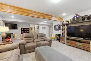 10338 S Venenzia Way W, South Jordan, UT 84095 - Photo 32