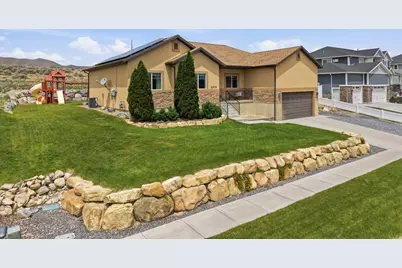 2504 S Colt Dr W, Saratoga Springs, UT 84045 - Photo 2