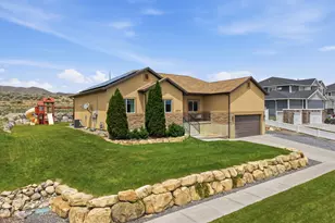 2504 S Colt Dr W, Saratoga Springs, UT 84045 - Photo 2