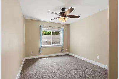 2504 S Colt Dr W, Saratoga Springs, UT 84045 - Photo 30