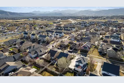 11719 S Zephyr Way, South Jordan, UT 84009 - Photo 38