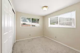 11095 S 2125 E, Sandy, UT 84092 - Photo 26