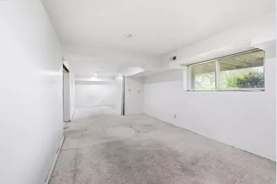 11095 S 2125 E, Sandy, UT 84092 - Photo 28