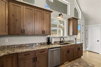 1036 W Chads Rd, Bicknell, UT 84715 - Photo 16