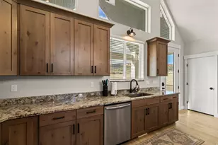 1036 W Chads Rd, Bicknell, UT 84715 - Photo 16