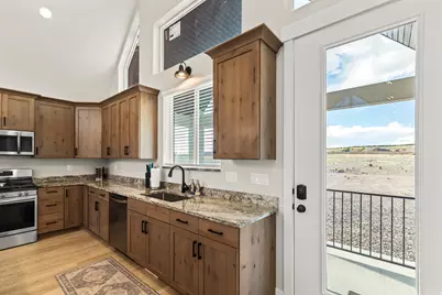 1036 W Chads Rd, Bicknell, UT 84715 - Photo 14