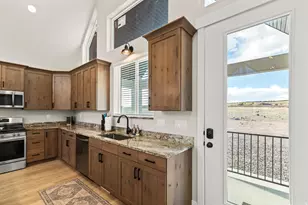 1036 W Chads Rd, Bicknell, UT 84715 - Photo 14