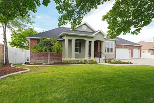 4856 W Cherry Laurel Ln, West Jordan, UT 84088 - Photo 2