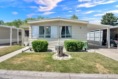 884 Storm Mountain Dr, Taylorsville, UT 84123 - Photo 2