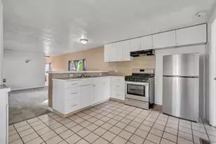6954 S Flamingo Way, West Jordan, UT 84084 - Photo 2