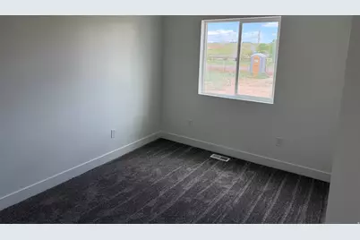 3563 W Cobble Hollow Dr, Roosevelt, UT 84066 - Photo 8