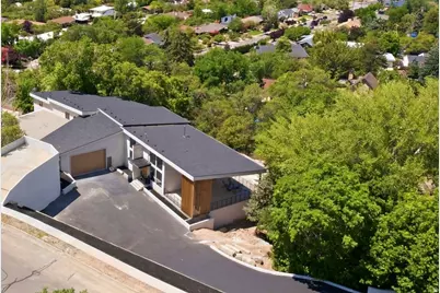 2662 E Comanche Dr, Salt Lake City, UT 84108 - Photo 4