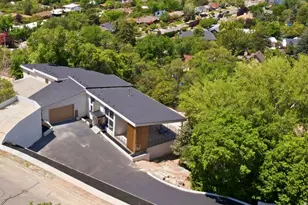 2662 E Comanche Dr, Salt Lake City, UT 84108 - Photo 4