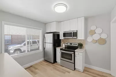 979 S 400 E, Orem, UT 84097 - Photo 8