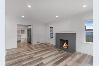 2504 E Wilmington Ave S, Salt Lake City, UT 84109 - Photo 2