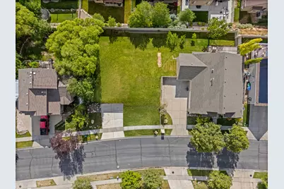 10489 N Colonial Dr W, Cedar Hills, UT 84062 - Photo 96