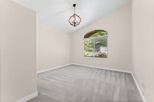 10489 N Colonial Dr W, Cedar Hills, UT 84062 - Photo 26