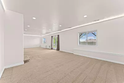 10489 N Colonial Dr W, Cedar Hills, UT 84062 - Photo 30