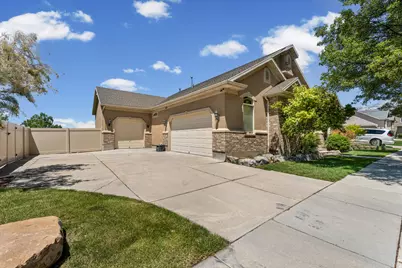 10489 N Colonial Dr W, Cedar Hills, UT 84062 - Photo 50