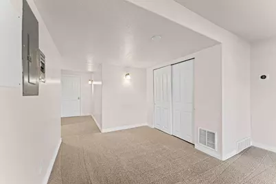 10489 N Colonial Dr W, Cedar Hills, UT 84062 - Photo 38