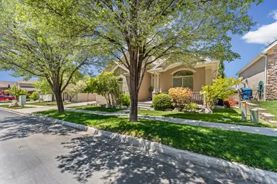 10489 N Colonial Dr W, Cedar Hills, UT 84062 - Photo 46