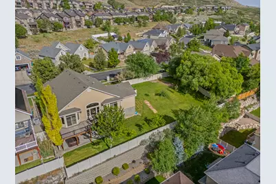 10479 N Colonial Dr W, Cedar Hills, UT 84062 - Photo 24