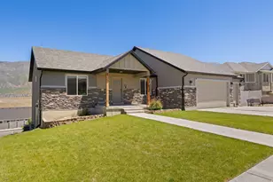 1043 Valley View Dr, Santaquin, UT 84655 - Photo 2