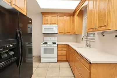 4391 W 5215 S, Salt Lake City, UT 84118 - Photo 6