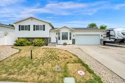 597 S 1500 W, Lehi, UT 84043 - Photo 2