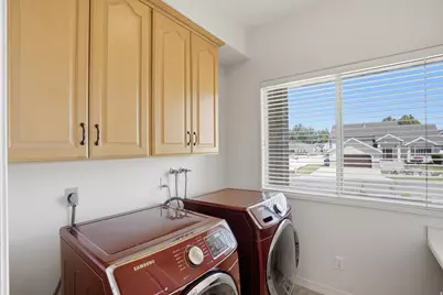 104 E Clear Creek Dr, Sandy, UT 84070 - Photo 22