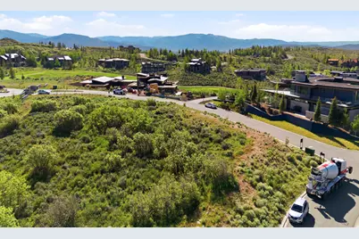 4577 Pinnacle Sky Loop #33, Park City, UT 84098 - Photo 8
