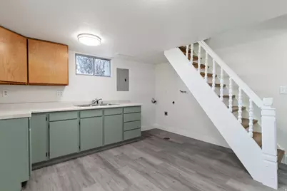 377 N 200 W, Salt Lake City, UT 84103 - Photo 16
