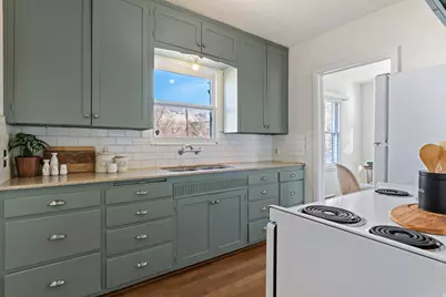 377 N 200 W, Salt Lake City, UT 84103 - Photo 8