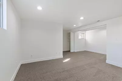 377 N 200 W, Salt Lake City, UT 84103 - Photo 24