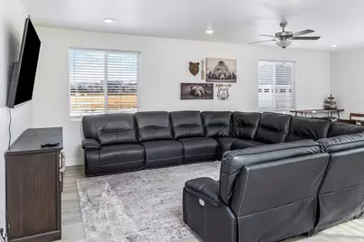 156 E Sailors Way #11, Garden City, UT 84028 - Photo 4