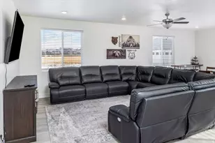 156 E Sailors Wy, Garden City, UT 84028 - Photo 4