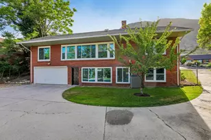 885 N 1260 E, Provo, UT 84604 - Photo 42
