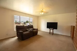 3355 W 1850 S, Syracuse, UT 84075 - Photo 4
